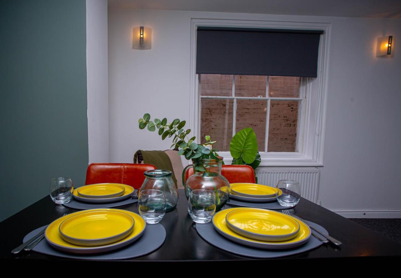 Nest Easy - Derngate Basement Appartement Northampton Buitenkant foto